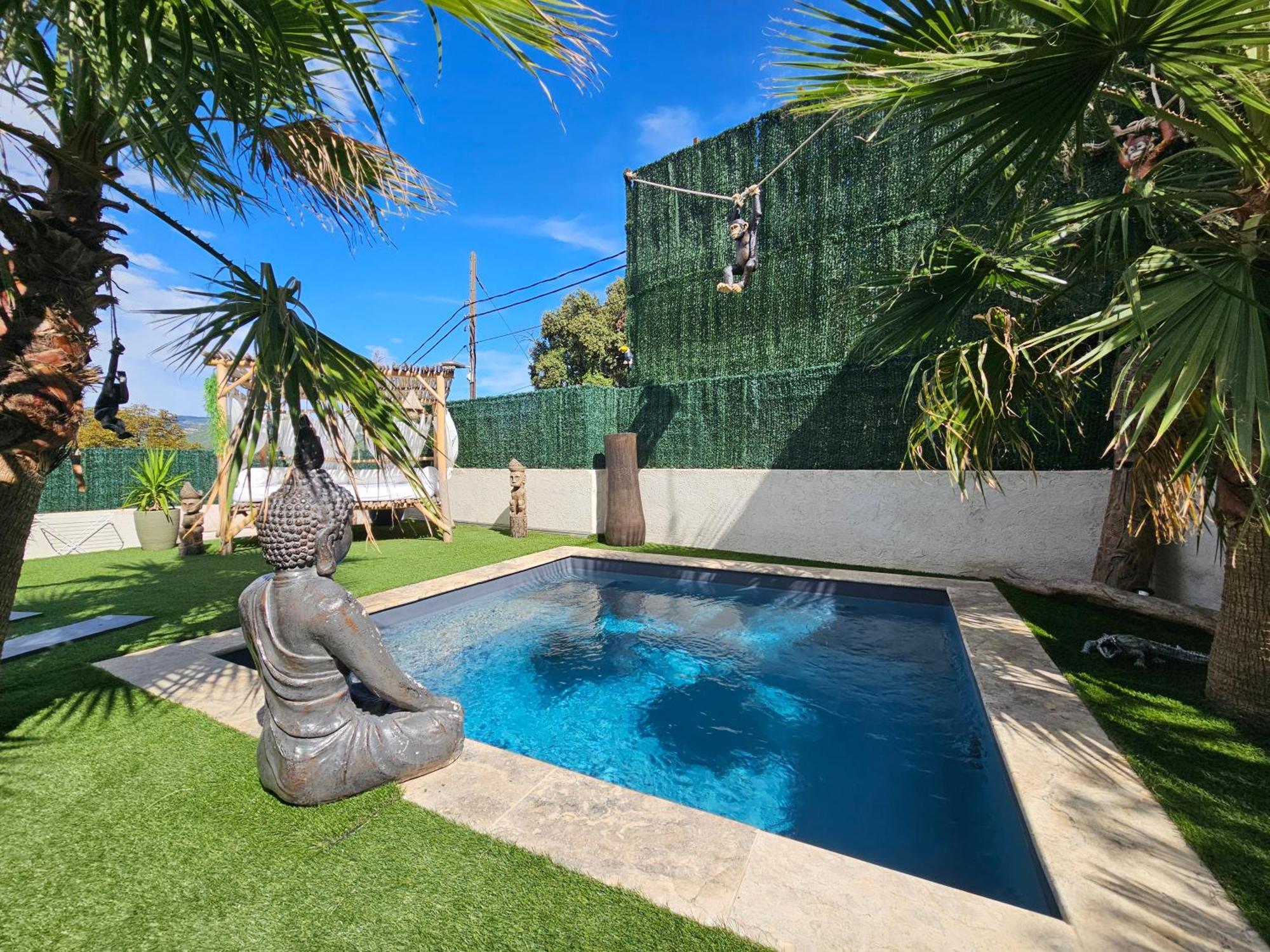 O Balinais Mini Avec Et Piscine Privative Frühstückspension Marseilles